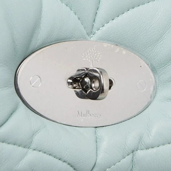 Mulberry Acrylic Green Quilted Leather Little Softie Crossbody Bag - Picture 6 of 10